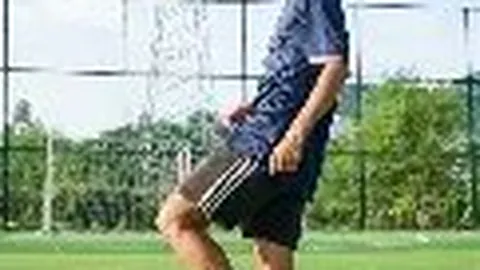 《英超惊心动魄！富勒姆与曼城激战4-5，进球盛宴排名第七，单场11球成传奇记忆》