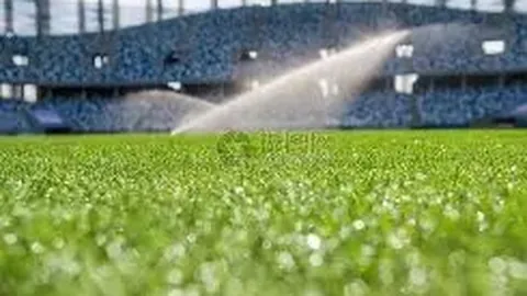 中国代表团在亚冬会女子4×6公里接力冬季两项中斩获金牌