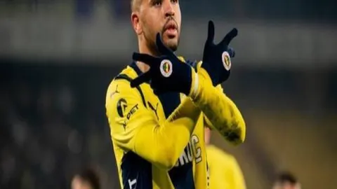 孙杨勇夺全国春季锦标赛男子400米自由泳决赛资格